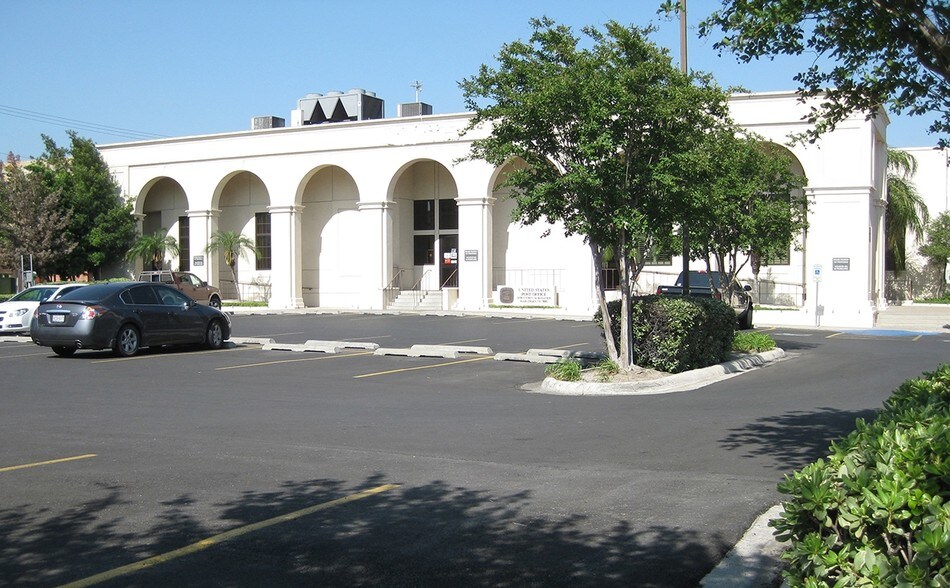 Primary Photo Of 221 E Van Buren Ave, Harlingen Office For Lease