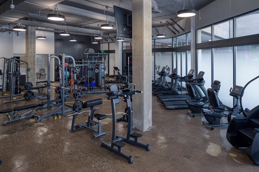 More Photos Of 215 S State St, Salt Lake City Office For Lease