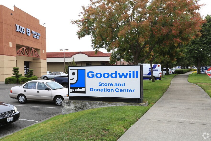 More Photos Of 470-476 Rohnert Park Expy W, Rohnert Park Freestanding For Lease