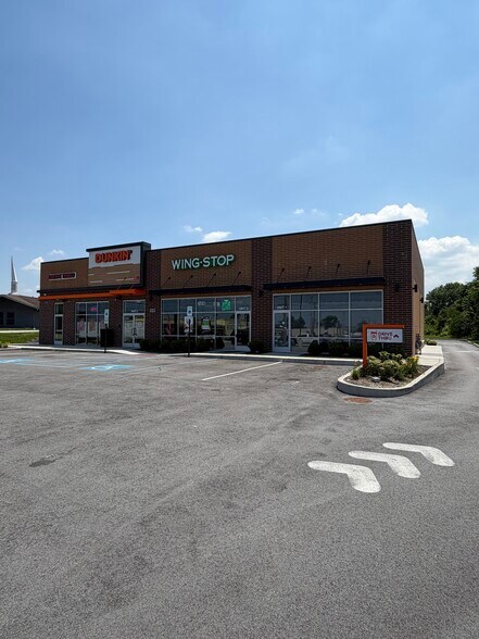 More Photos Of 648 Joliet St, Dyer General Retail For Lease