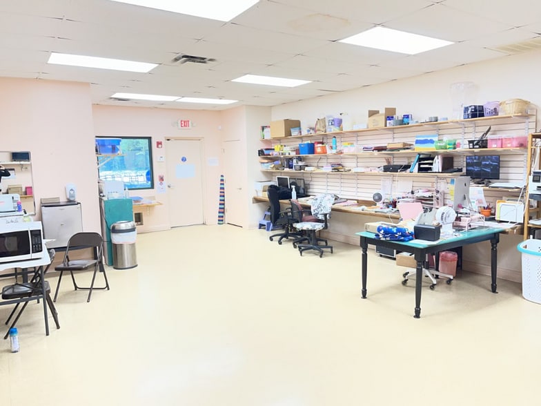 More Photos Of 1101 & 1105 Balsam Rd, Columbia Schools For Sale