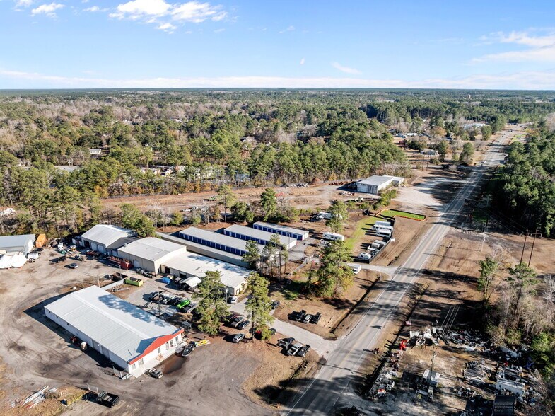 More Photos Of 4704 N College Rd, Castle Hayne Warehouse For Lease