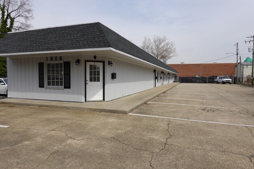 More Photos Of 1806 Hayward Ave, Chesapeake Loft Creative Space For Lease