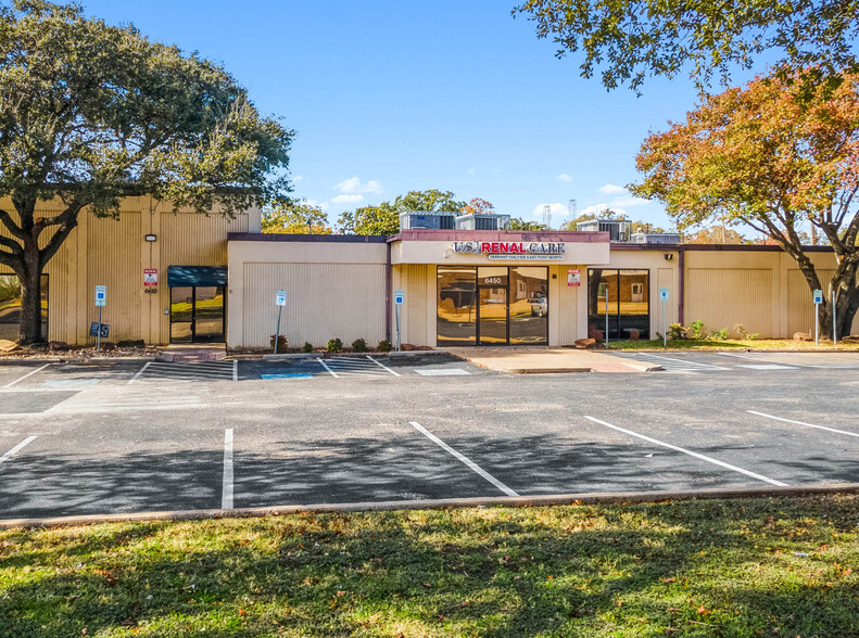 Primary Photo Of 6450 Brentwood Stair Rd, Fort Worth Medical For Sale