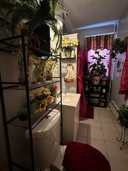 More Photos Of 250 Homestead Ave, Hartford Apartments For Sale