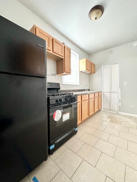 More Photos Of 6605-6607 S Greenwood Ave, Chicago Apartments For Sale