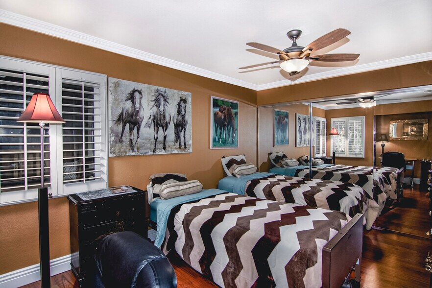 More Photos Of 365 S Mohler Dr, Anaheim Specialty For Sale