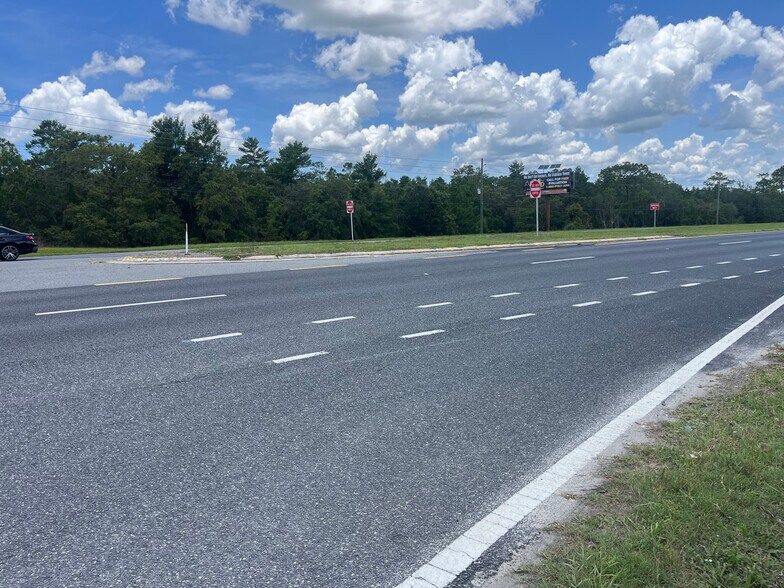 More Photos Of 8176 Commercial Way, Brooksville Land For Sale