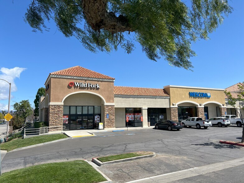 Primary Photo Of 24125-24175 Magic Mountain Pky, Santa Clarita Unknown For Lease