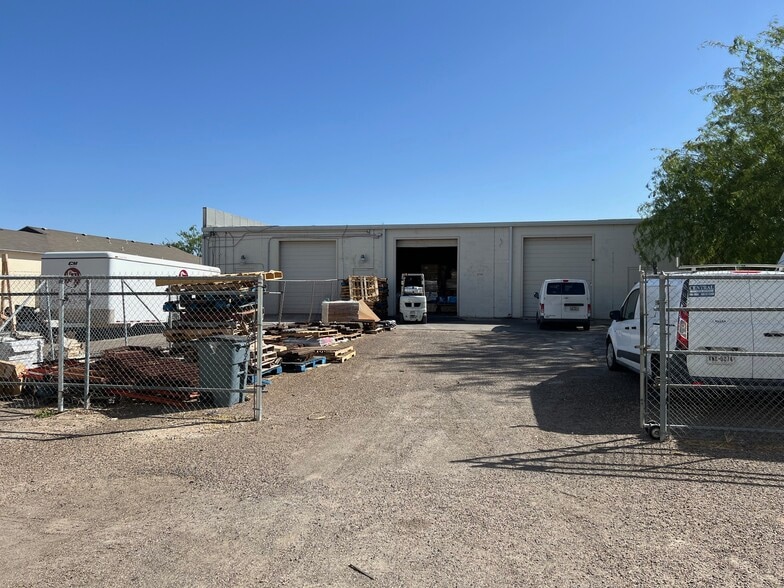 More Photos Of 1209 E Jasmine Ave, McAllen Warehouse For Lease