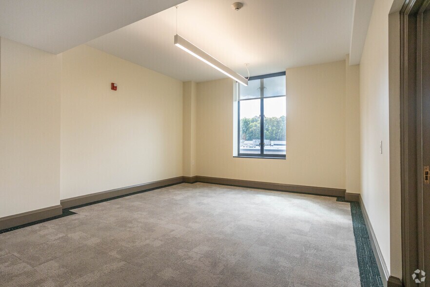 More Photos Of E 200 E State Street, Ithaca Office For Lease