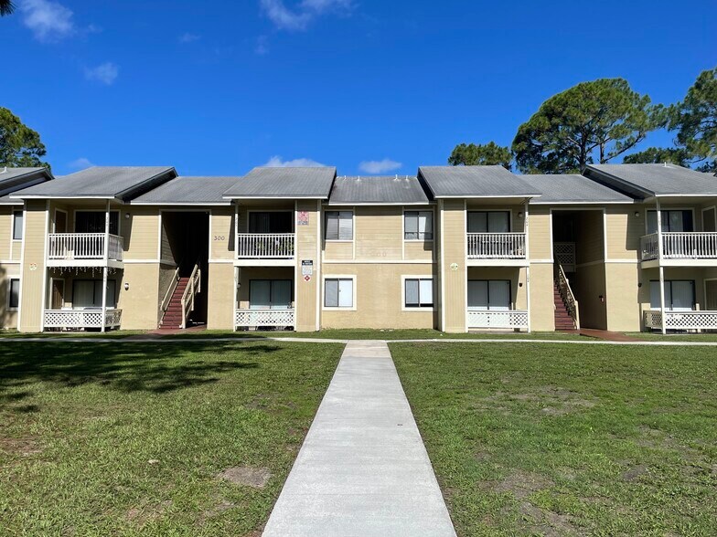 More Photos Of 300 Mercury Ave SE, Palm Bay Apartments For Sale