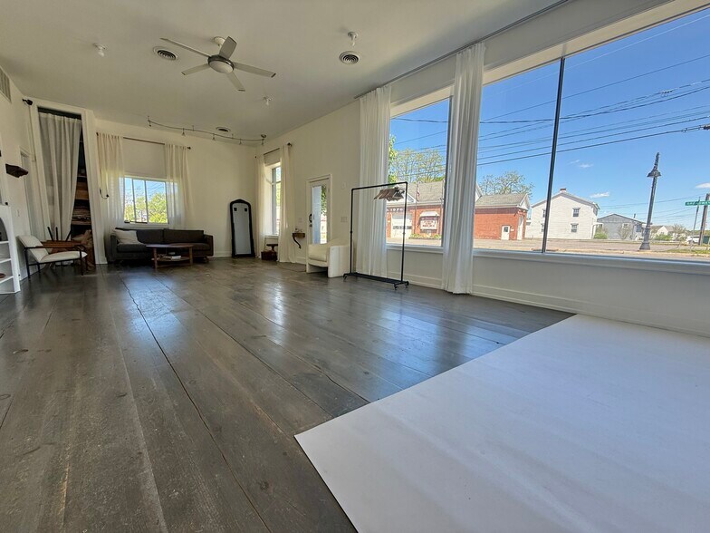 More Photos Of 156 Broadway, Port Ewen Freestanding For Sale