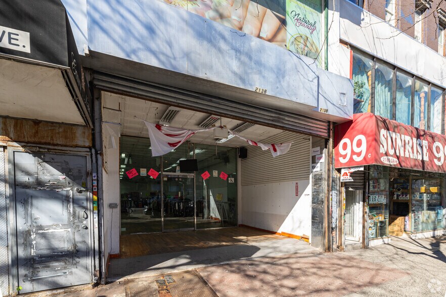 More Photos Of 2138 Third Ave, New York Freestanding For Lease