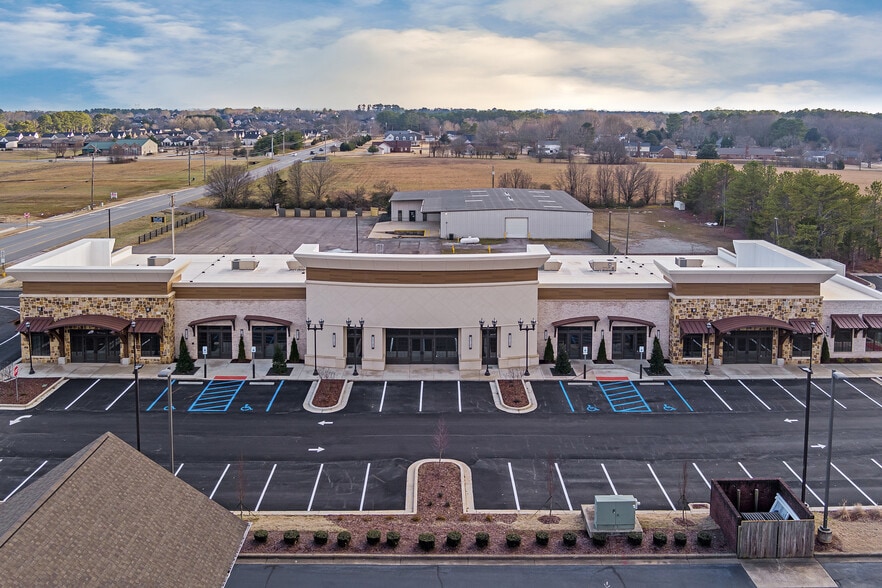 More Photos Of 1612 Lindsay Ln S, Athens Storefront Retail Office For Lease