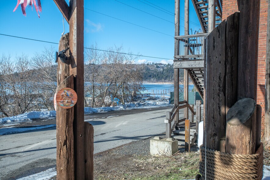 More Photos Of 204 S Coeur D Alene Ave, Harrison Restaurant For Sale