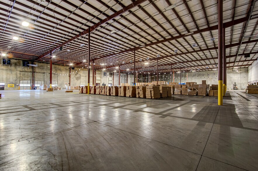 More Photos Of 1043 Global Ave, Graniteville Distribution For Lease