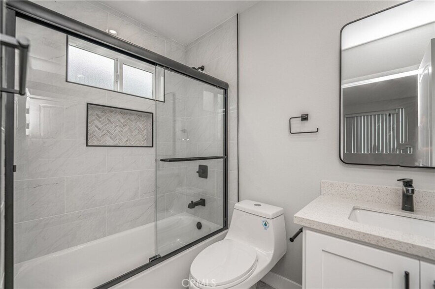 More Photos Of 433 W Gage Ave, Los Angeles Multifamily For Sale