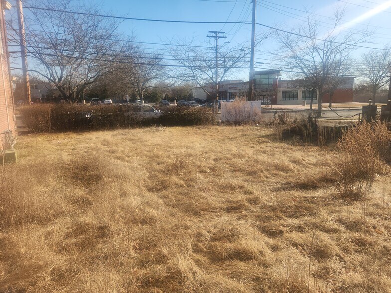 More Photos Of 356-360 Campbell Ave, West Haven Storefront Retail Residential For Sale