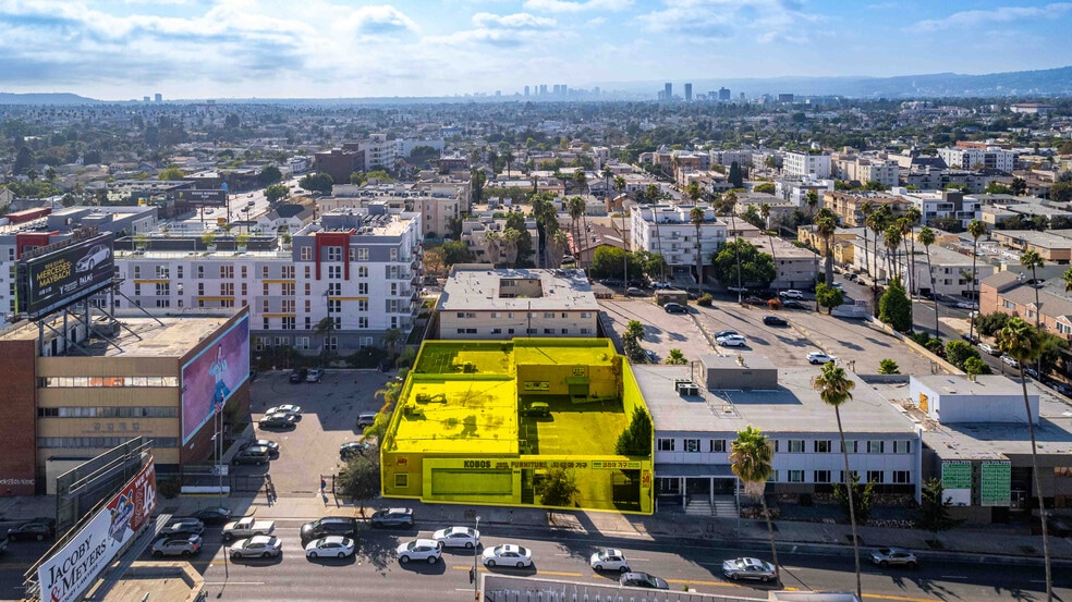 More Photos Of 963 - 965 South Western Avenue, Los Angeles Freestanding For Lease