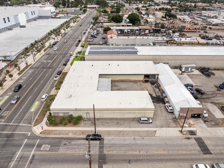 More Photos Of 491 W Rialto Ave, Rialto Manufacturing For Sale