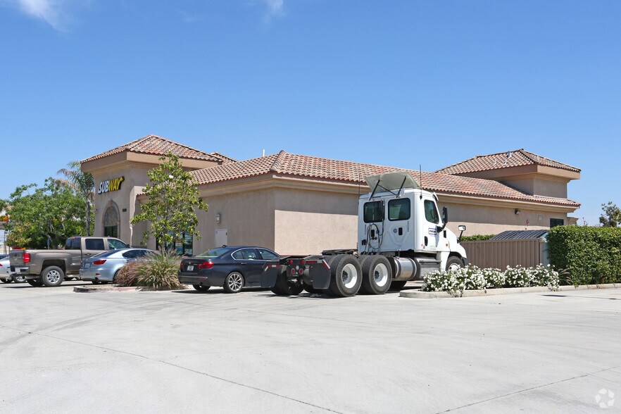 More Photos Of 1330 N Plaza Dr, Visalia Freestanding For Lease