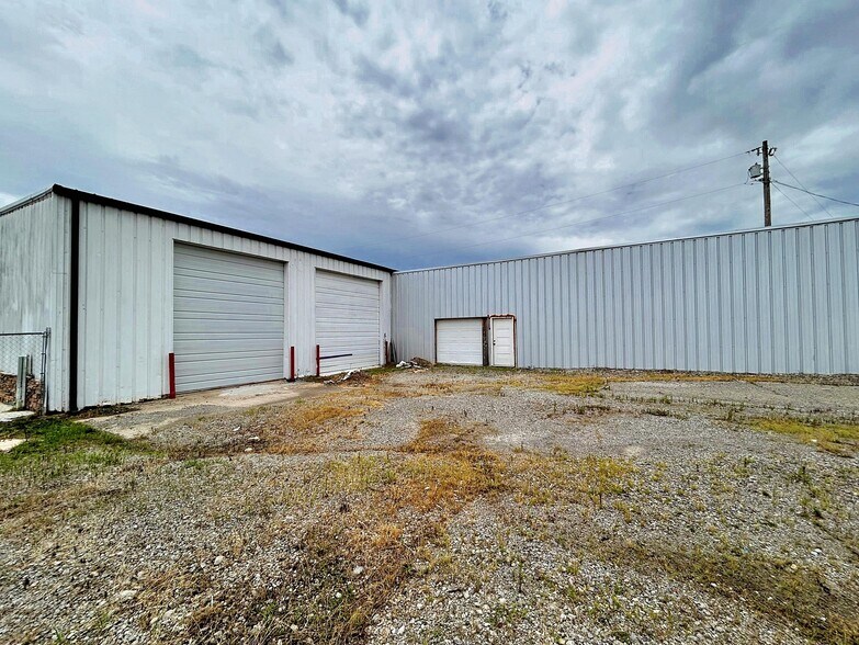 More Photos Of 120 W Peak Blvd, Muskogee Freestanding For Sale