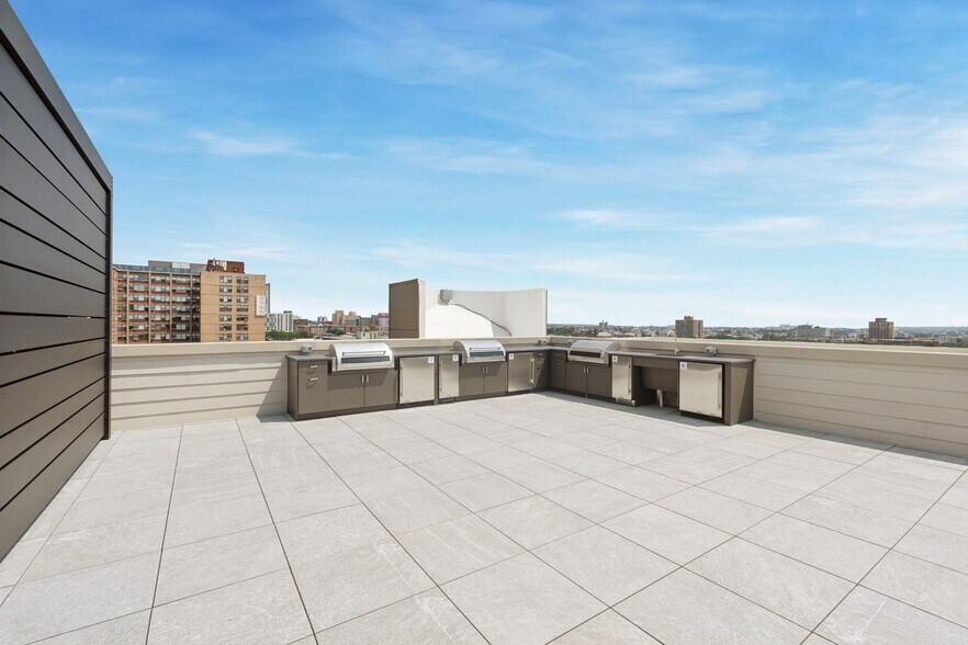 More Photos Of 922 N Broad St, Philadelphia Apartments For Lease