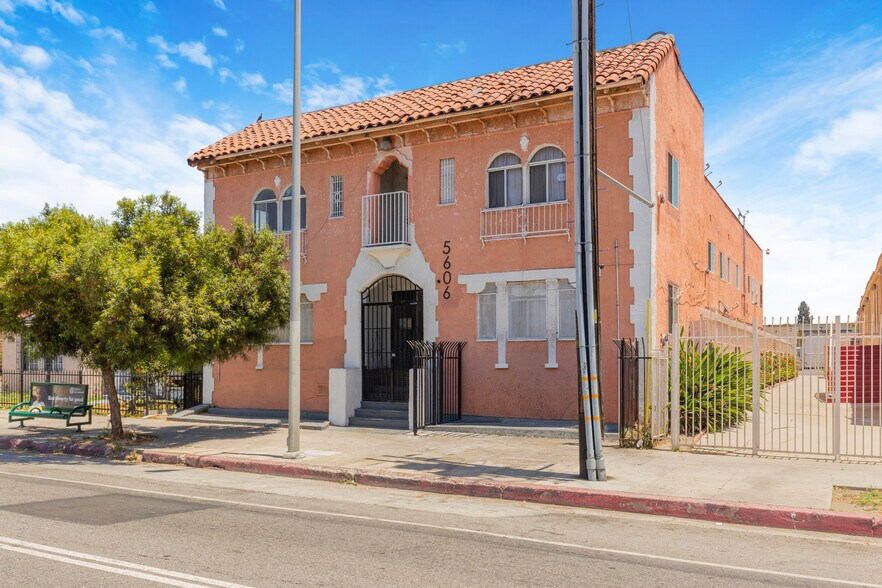 More Photos Of 5606 S Figueroa St, Los Angeles Apartments For Sale