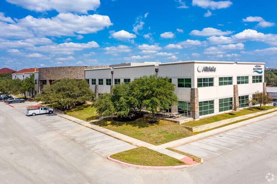 More Photos Of 227 N Loop 1604 E, San Antonio Office For Lease