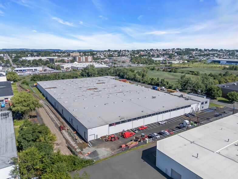 More Photos Of 13 Manor Rd, East Rutherford Warehouse For Lease