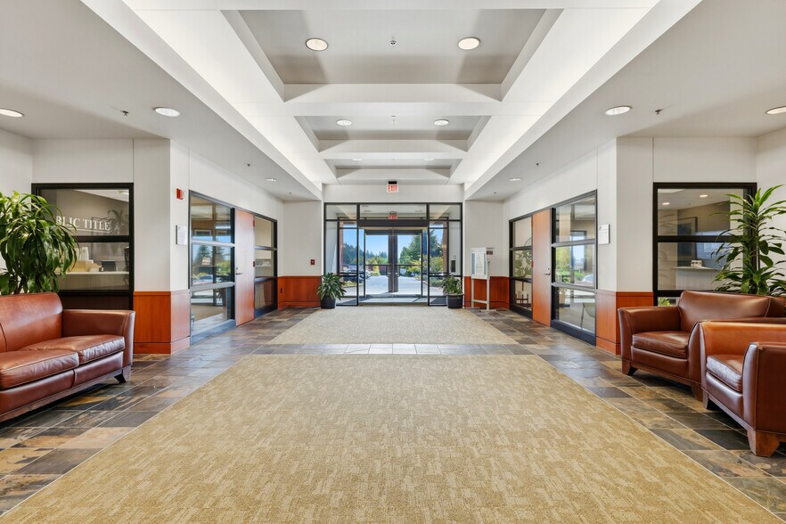 More Photos Of 10135 SE Sunnyside Rd, Clackamas Office For Lease