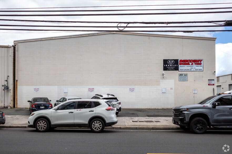 More Photos Of 3050 Ualena St, Honolulu Warehouse For Lease