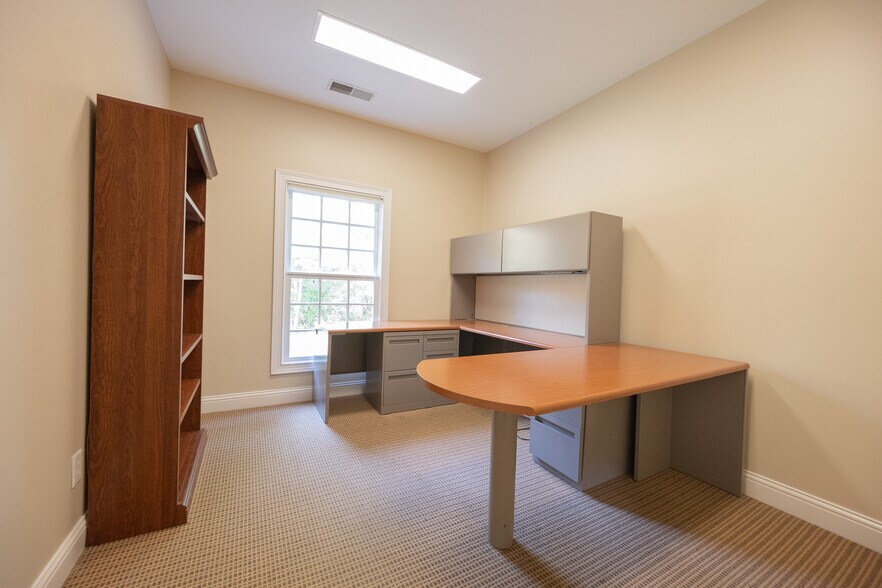 More Photos Of 7775 Cooper Rd, Montgomery Office For Lease