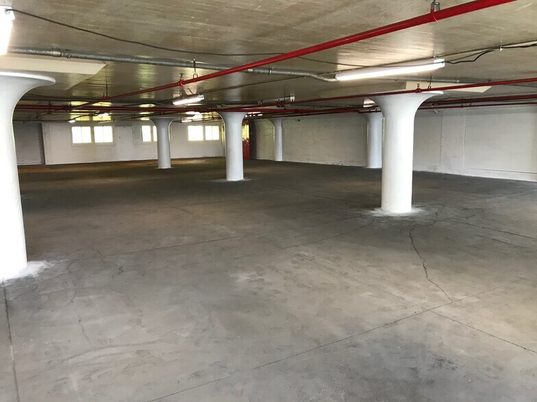 More Photos Of 330 Turner St, Attleboro Manufacturing For Lease