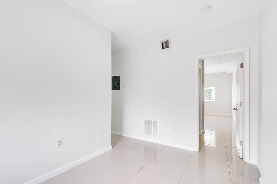 More Photos Of 268 NW 34th St, Miami Apartments For Sale