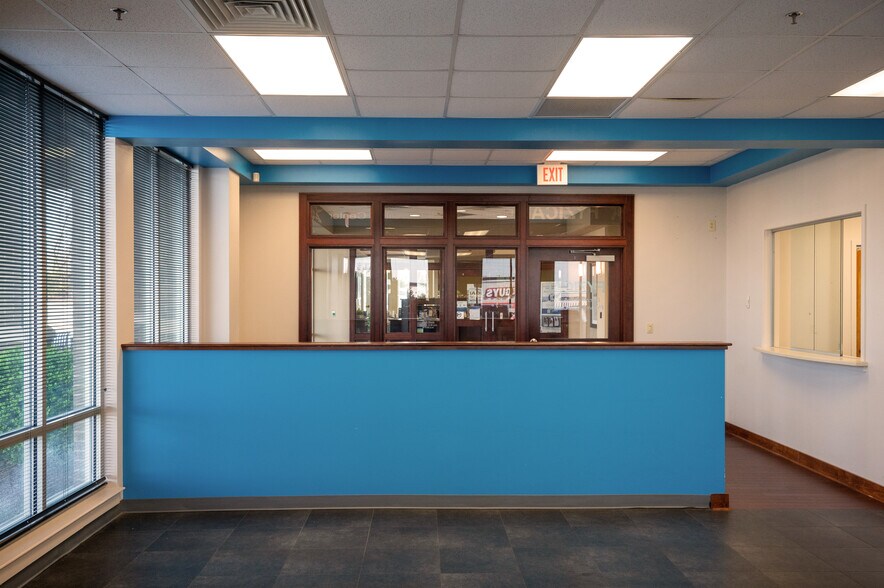 More Photos Of 8337 Us-72 Hwy, Madison Medical For Lease