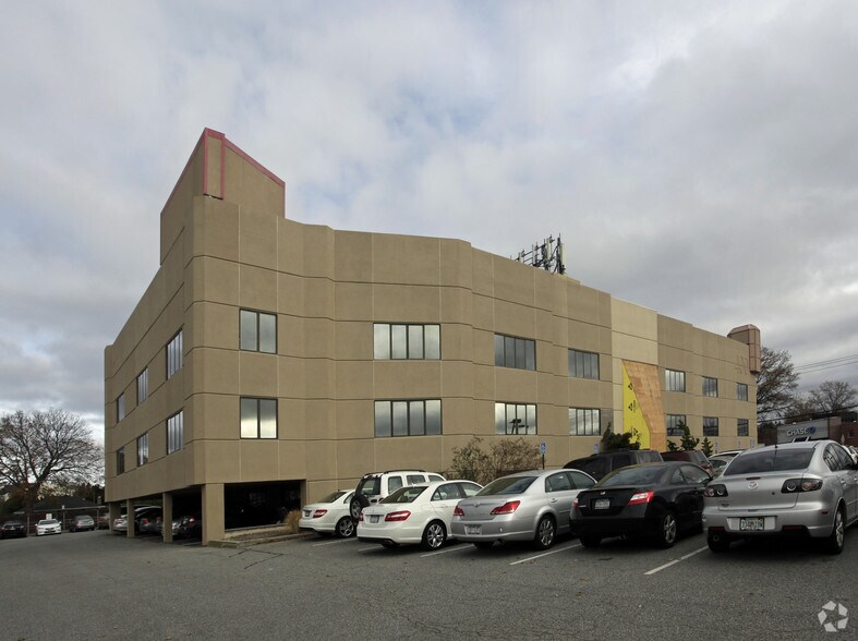 More Photos Of 400 S Oyster Bay Rd, Hicksville Medical For Lease