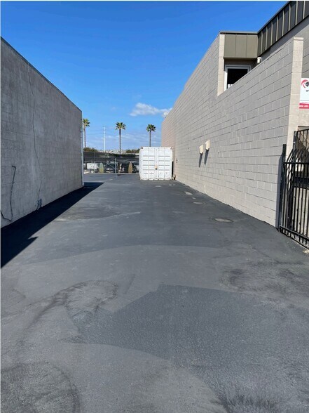 More Photos Of 3584 Hancock St, San Diego Warehouse For Lease