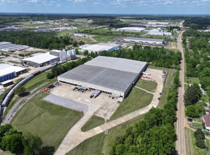 Primary Photo Of 195 Industrial N dr, Gluckstadt Industrial For Lease