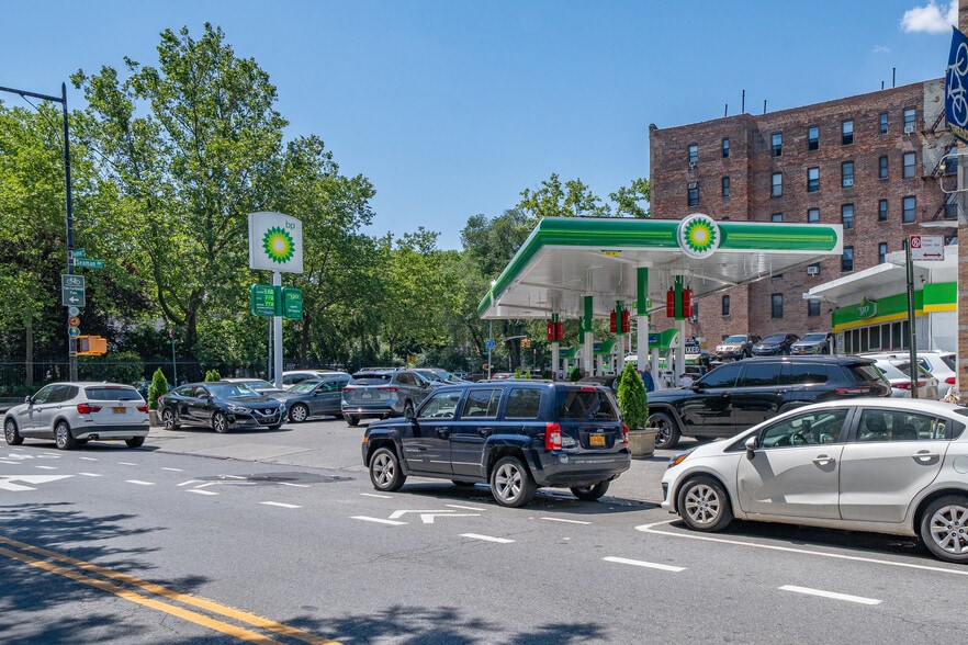 More Photos Of 242 Dyckman St, New York Service Station For Sale