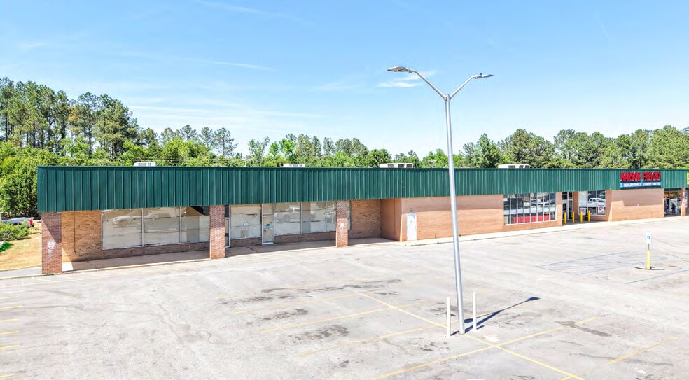 More Photos Of 814 S Highway 1, Lugoff General Retail For Lease