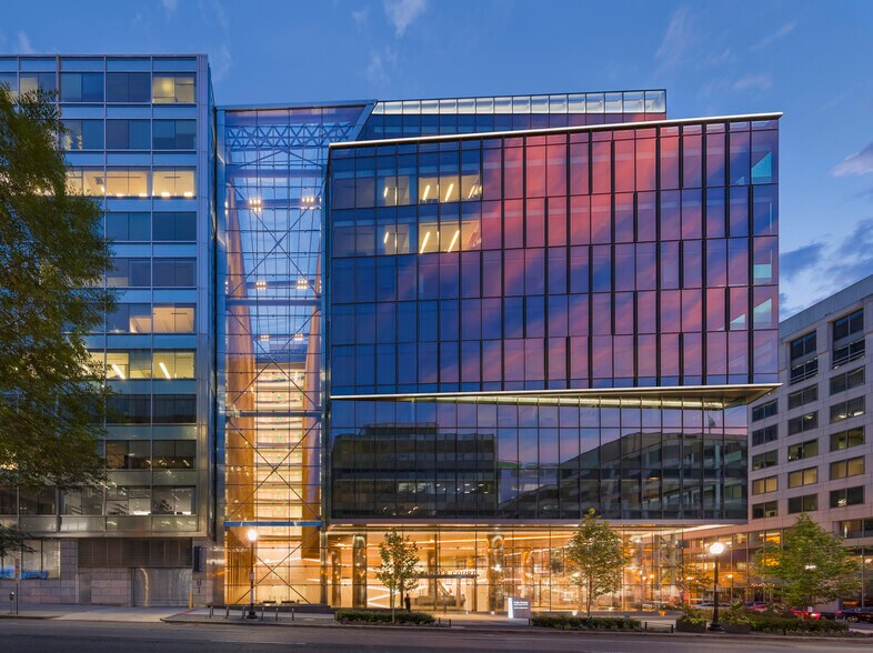 More Photos Of 2001 K St NW, Washington Office For Lease