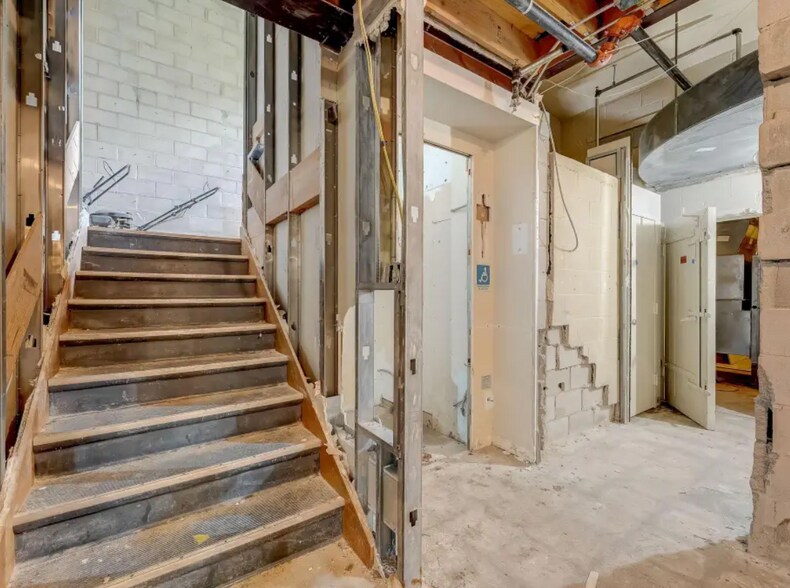 More Photos Of 1671 Summit Ave, Saint Paul Religious Facility For Sale