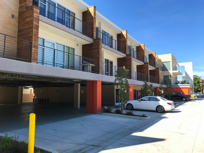 More Photos Of 1968 Lake Ave, Altadena Apartments For Lease