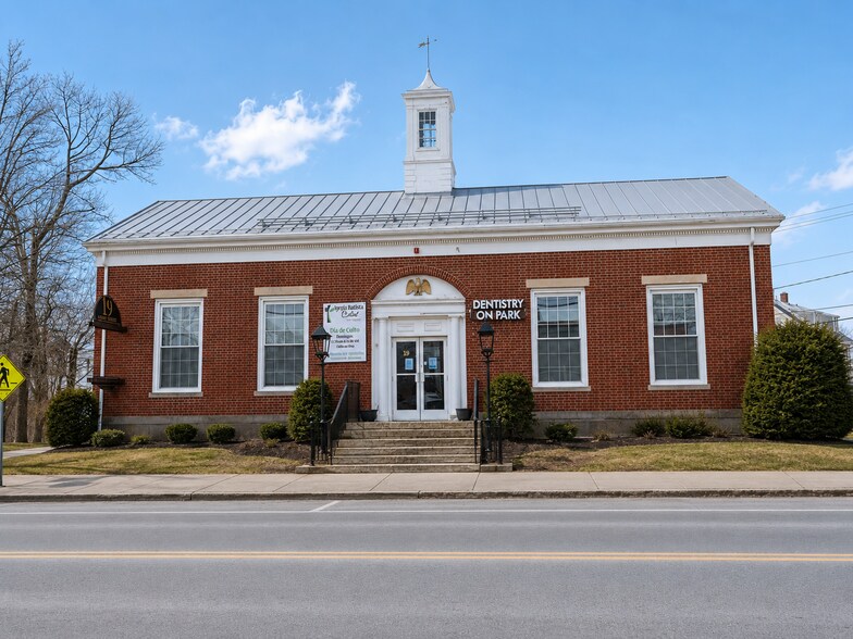 More Photos Of 19-23 Park St, Stoughton Office For Lease