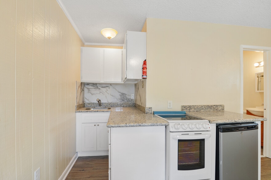 More Photos Of 1835 Burgundy St, New Orleans Apartments For Sale