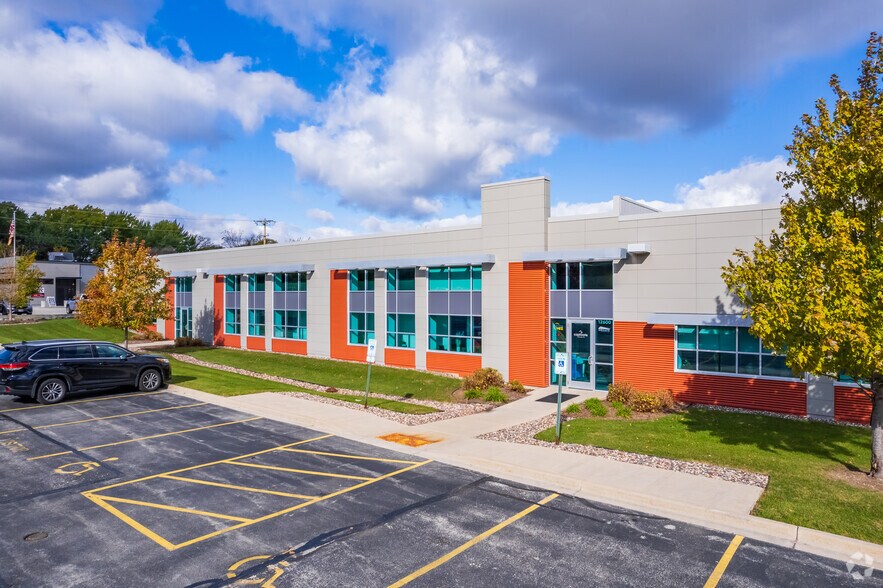 More Photos Of 12600 W Burleigh Rd, Brookfield Manufacturing For Lease