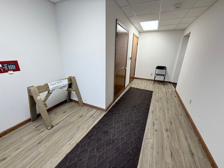 More Photos Of 429 13th St, Franklin Storefront Retail Office For Sale