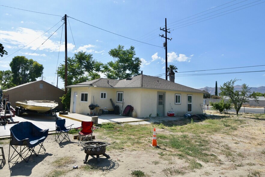 More Photos Of 43763-43789 State Highway 74, Hemet Apartments For Sale